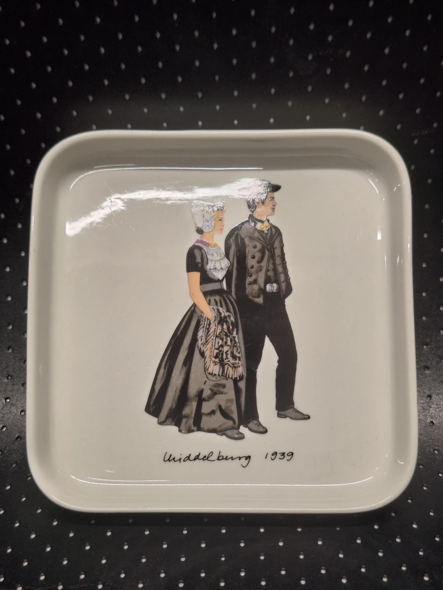 Vintage Villeroy & Boch gebakset - Nederlandse klederdrachten (6-delig)