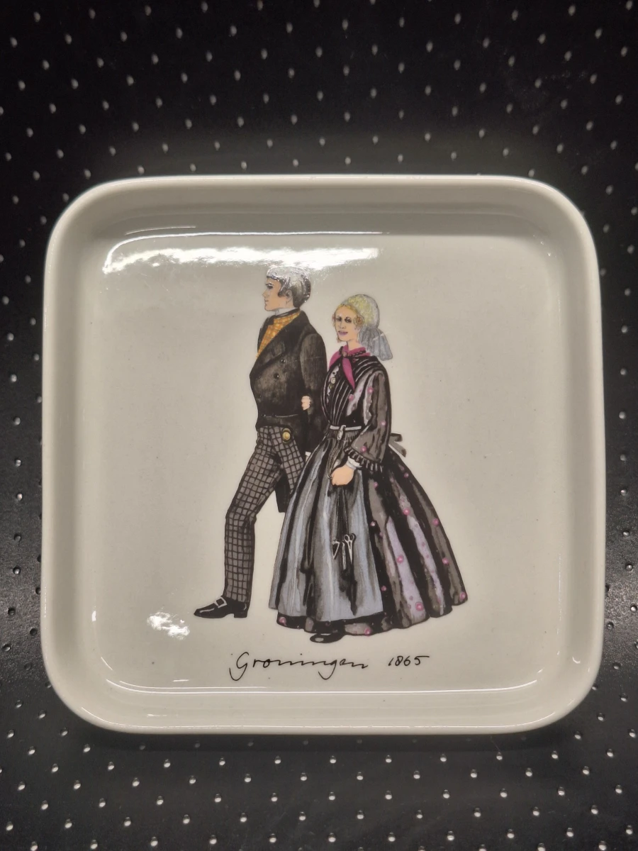 Vintage Villeroy & Boch gebakset - Nederlandse klederdrachten (6-delig)
