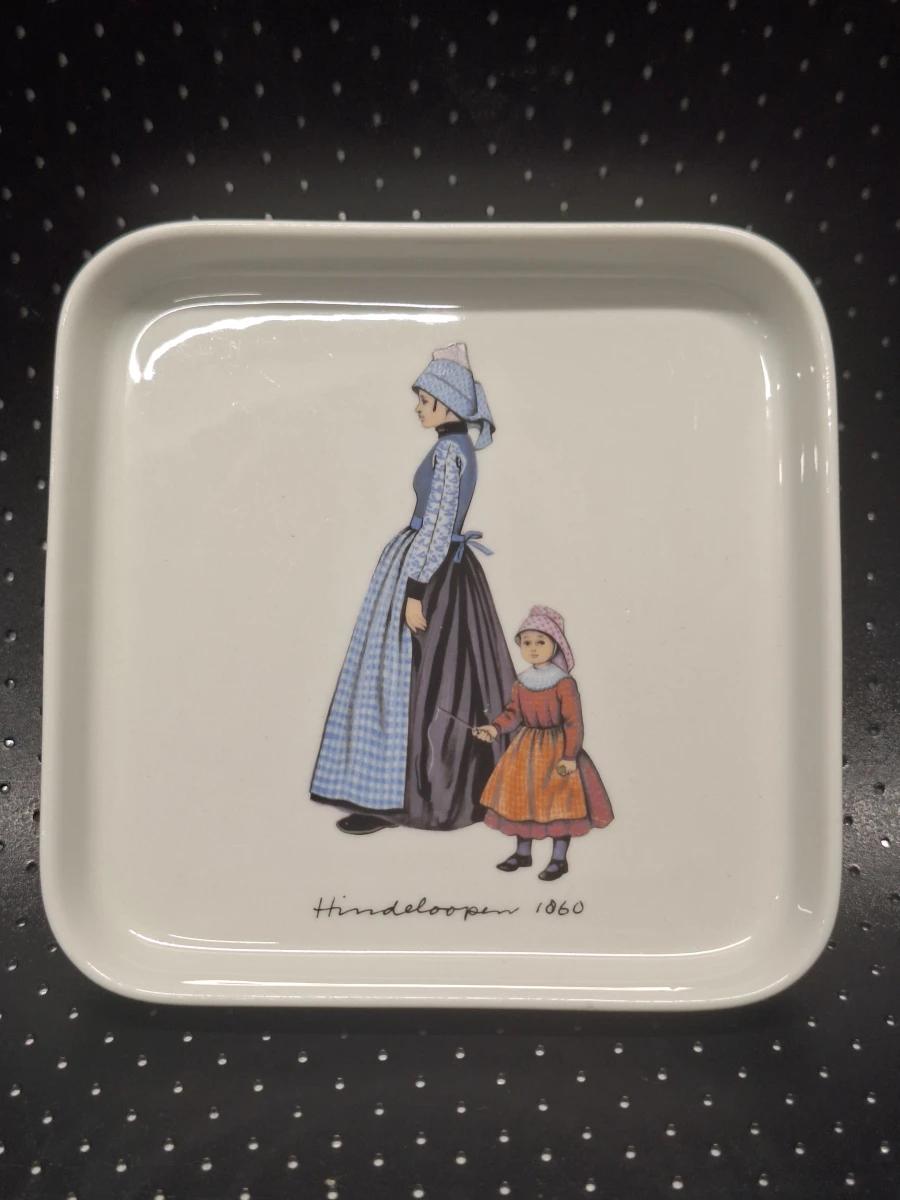 Vintage Villeroy & Boch gebakset - Nederlandse klederdrachten (6-delig)