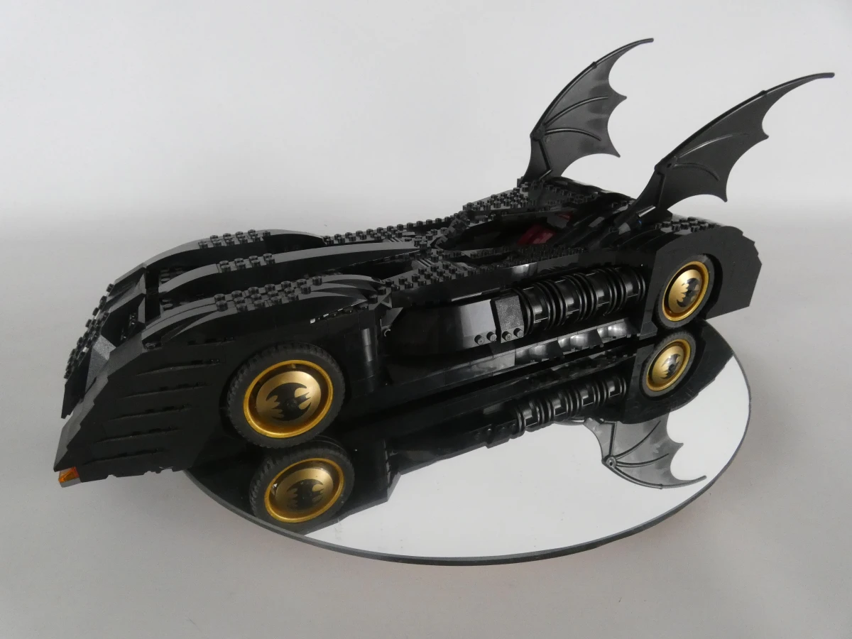 The Batmobile Ultimate Collectors' Edition (7784) - 2006 en draaiplateau