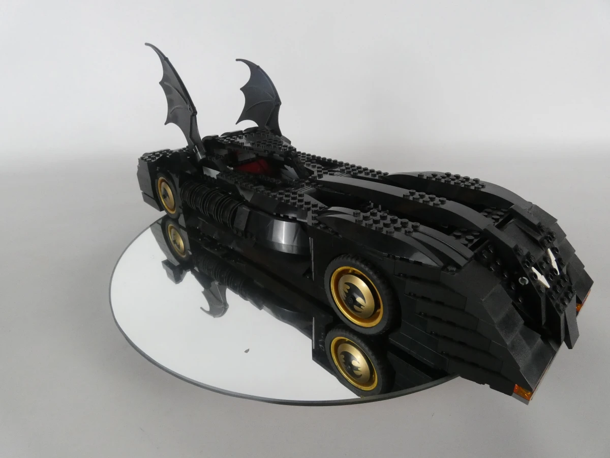 The Batmobile Ultimate Collectors' Edition (7784) - 2006 en draaiplateau