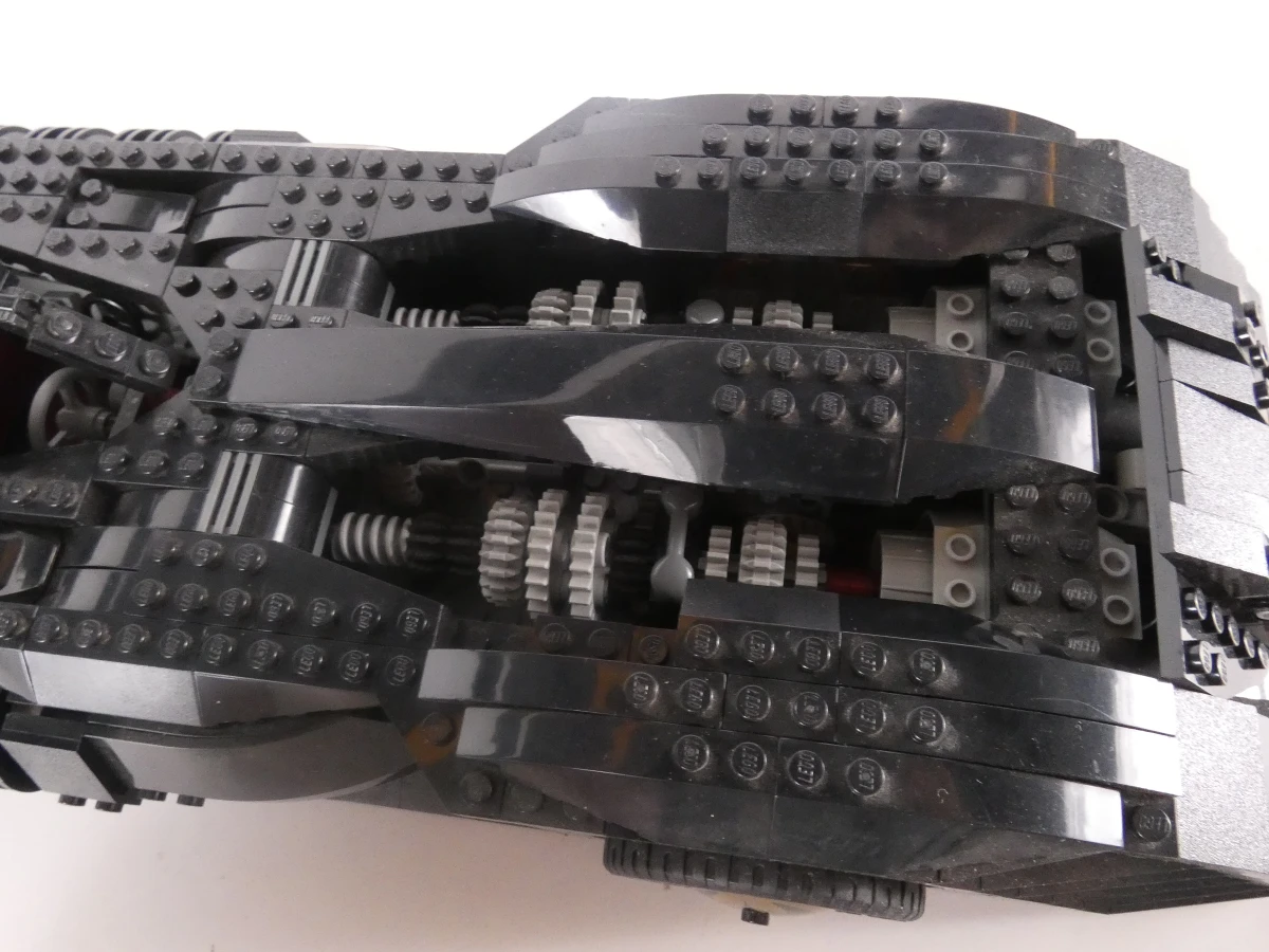 The Batmobile Ultimate Collectors' Edition (7784) - 2006 en draaiplateau