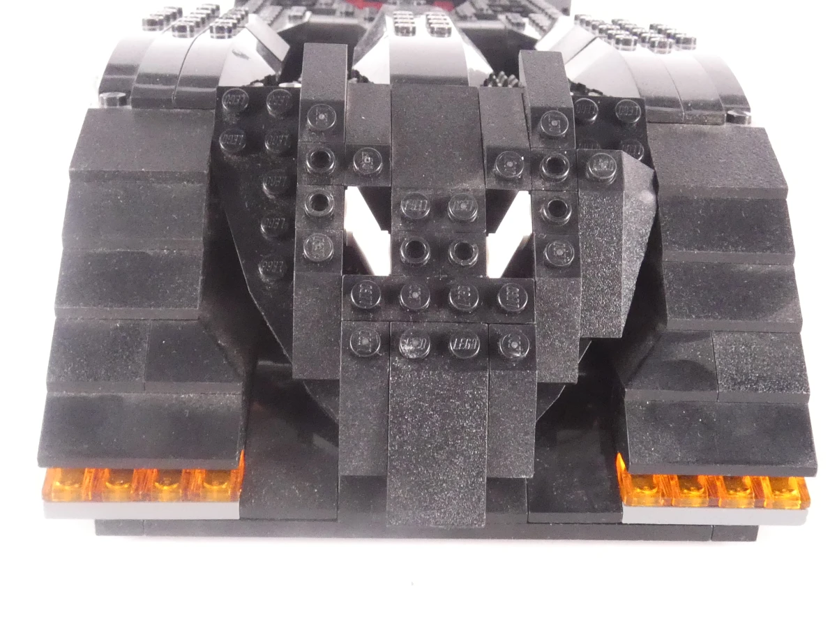 The Batmobile Ultimate Collectors' Edition (7784) - 2006 en draaiplateau