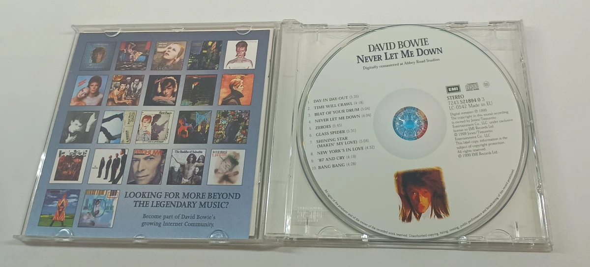 Verzameling van 14 David Bowie CD's
