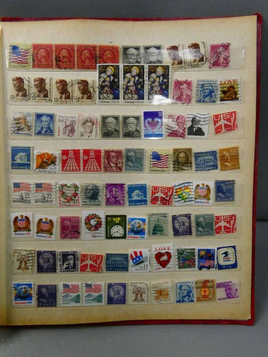 Postzegelalbum met postzegels van USA