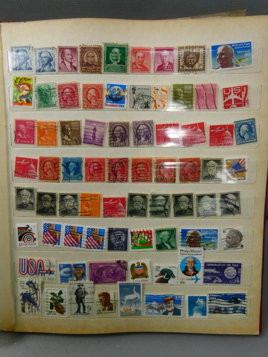 Postzegelalbum met postzegels van USA