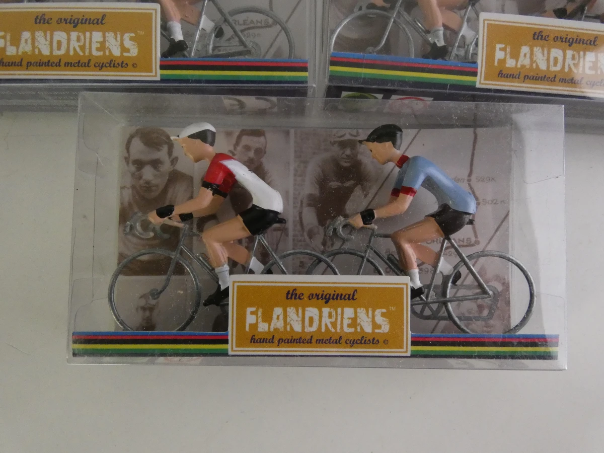 Set van 30 metalen Flandriens wielrenners in doos