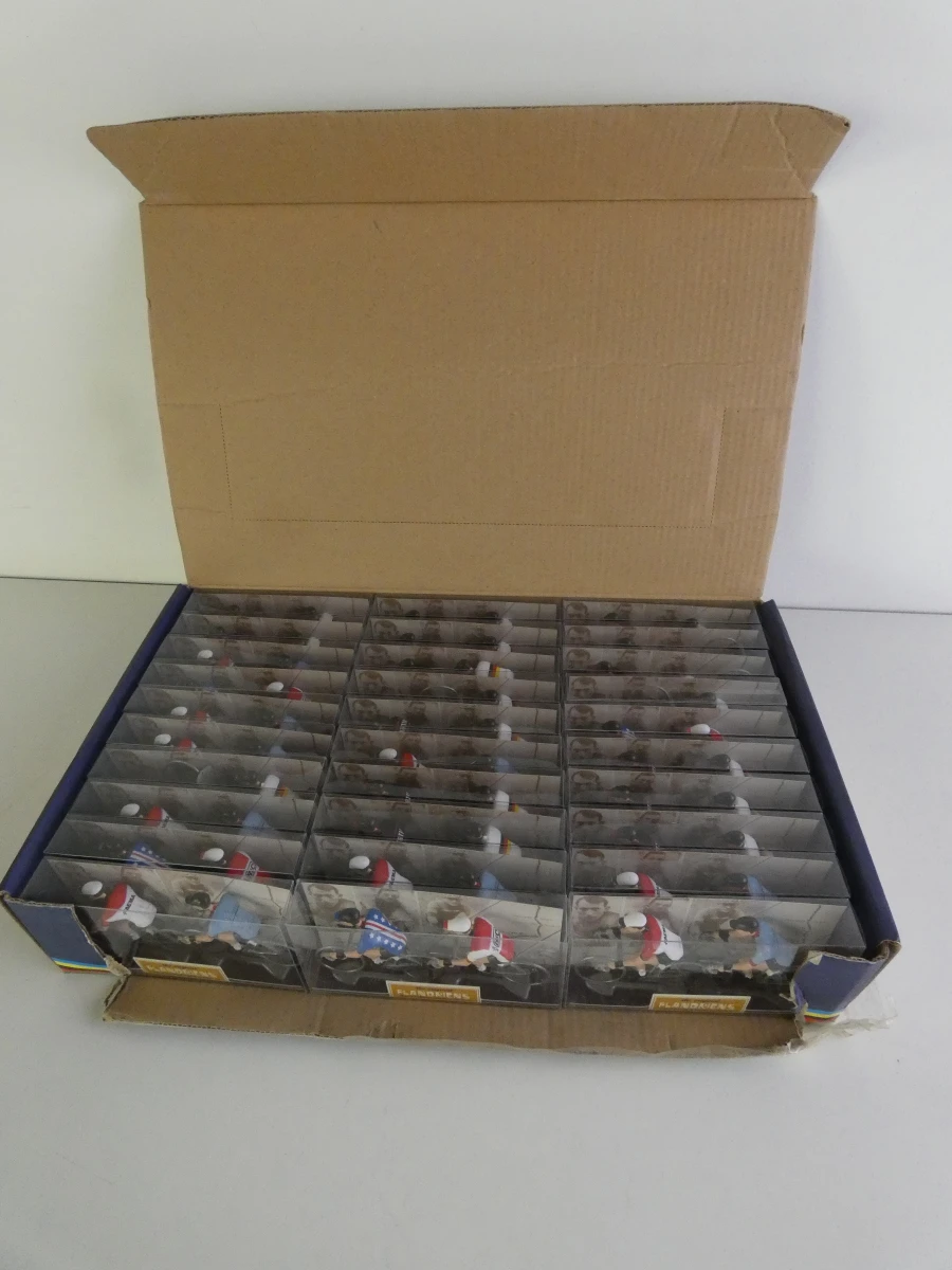 Set van 30 metalen Flandriens wielrenners in doos