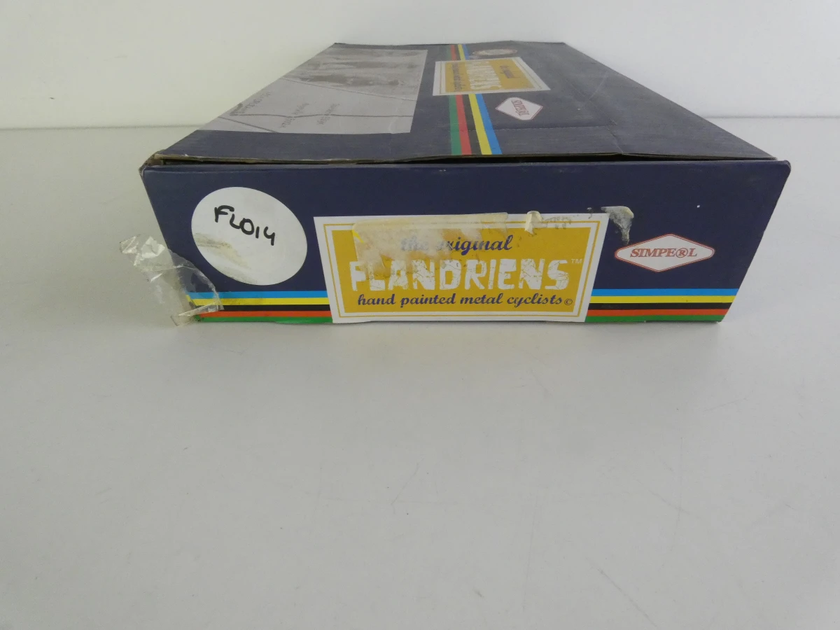 Set van 30 metalen Flandriens wielrenners in doos