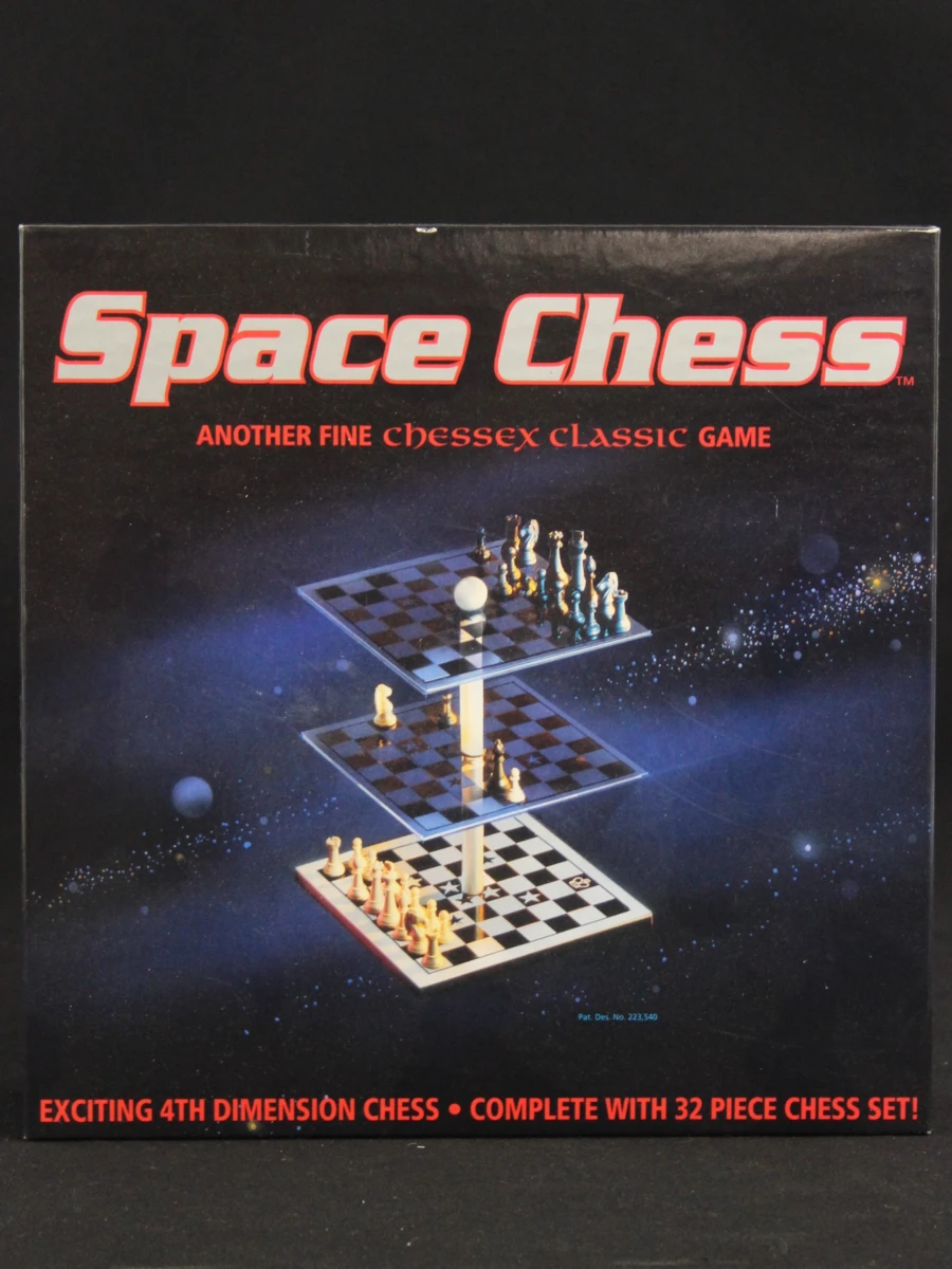 Space Chess bordspel met 4D schaakstukken