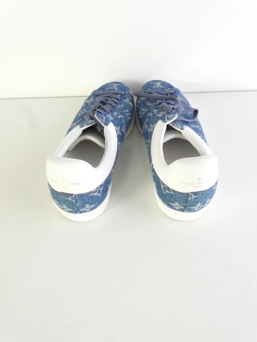 LOUIS VUITTON Denim Blue Sneakers – Maat 7