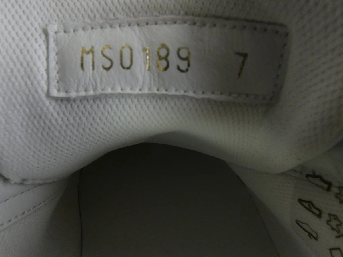LOUIS VUITTON Denim Blue Sneakers – Maat 7