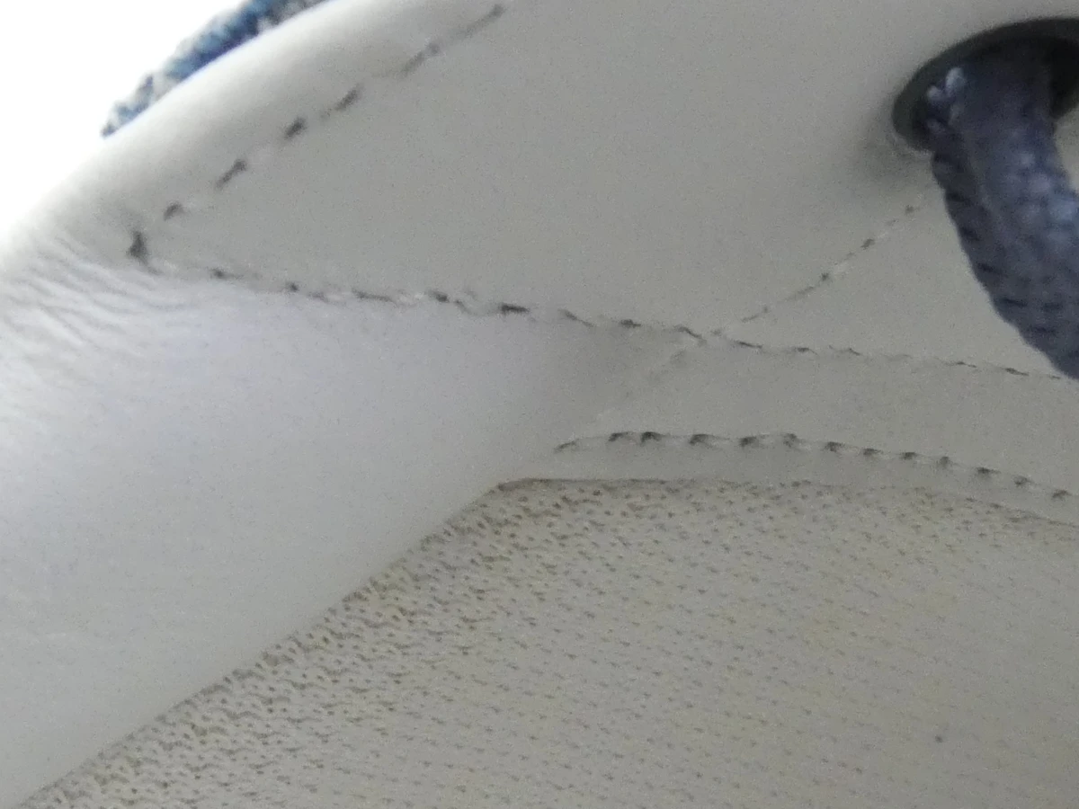 LOUIS VUITTON Denim Blue Sneakers – Maat 7