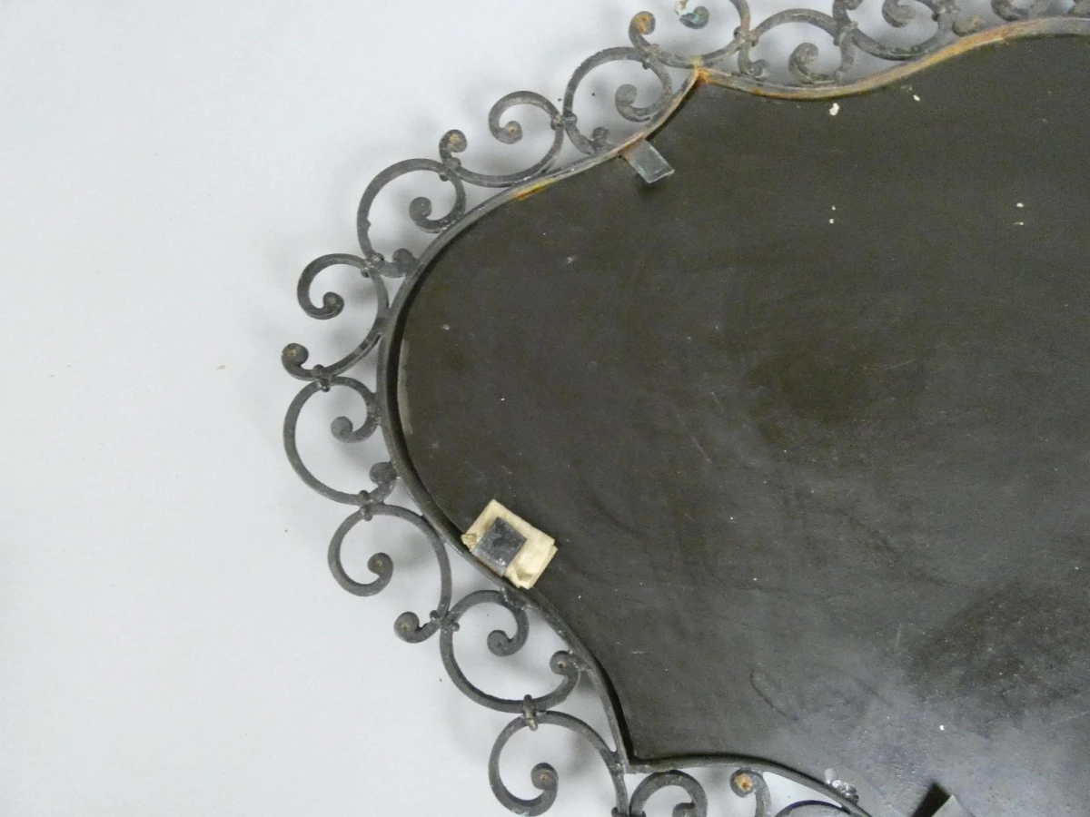 Barok wandspiegel met gietijzeren frame