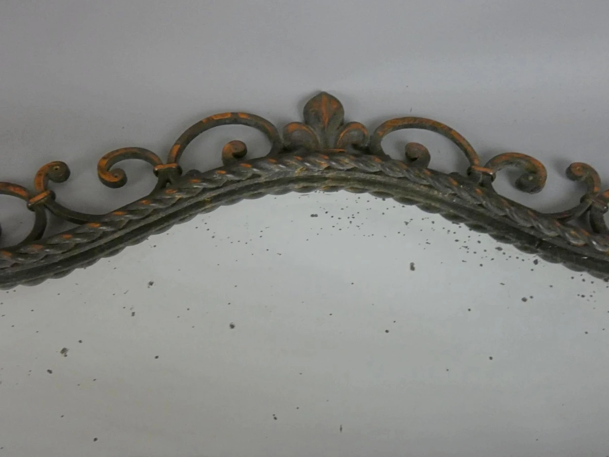 Barok wandspiegel met gietijzeren frame