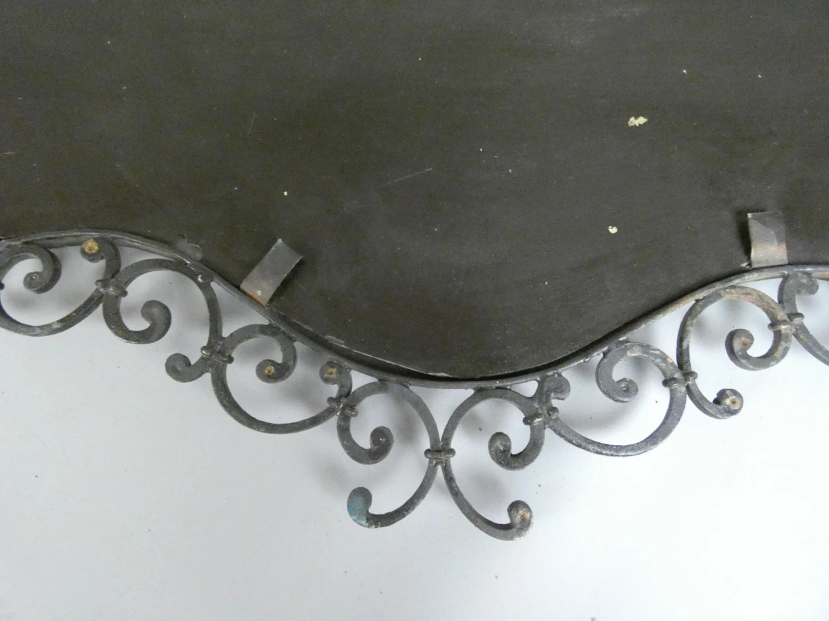 Barok wandspiegel met gietijzeren frame