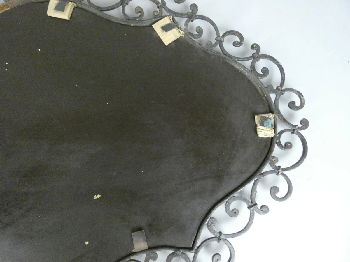Barok wandspiegel met gietijzeren frame