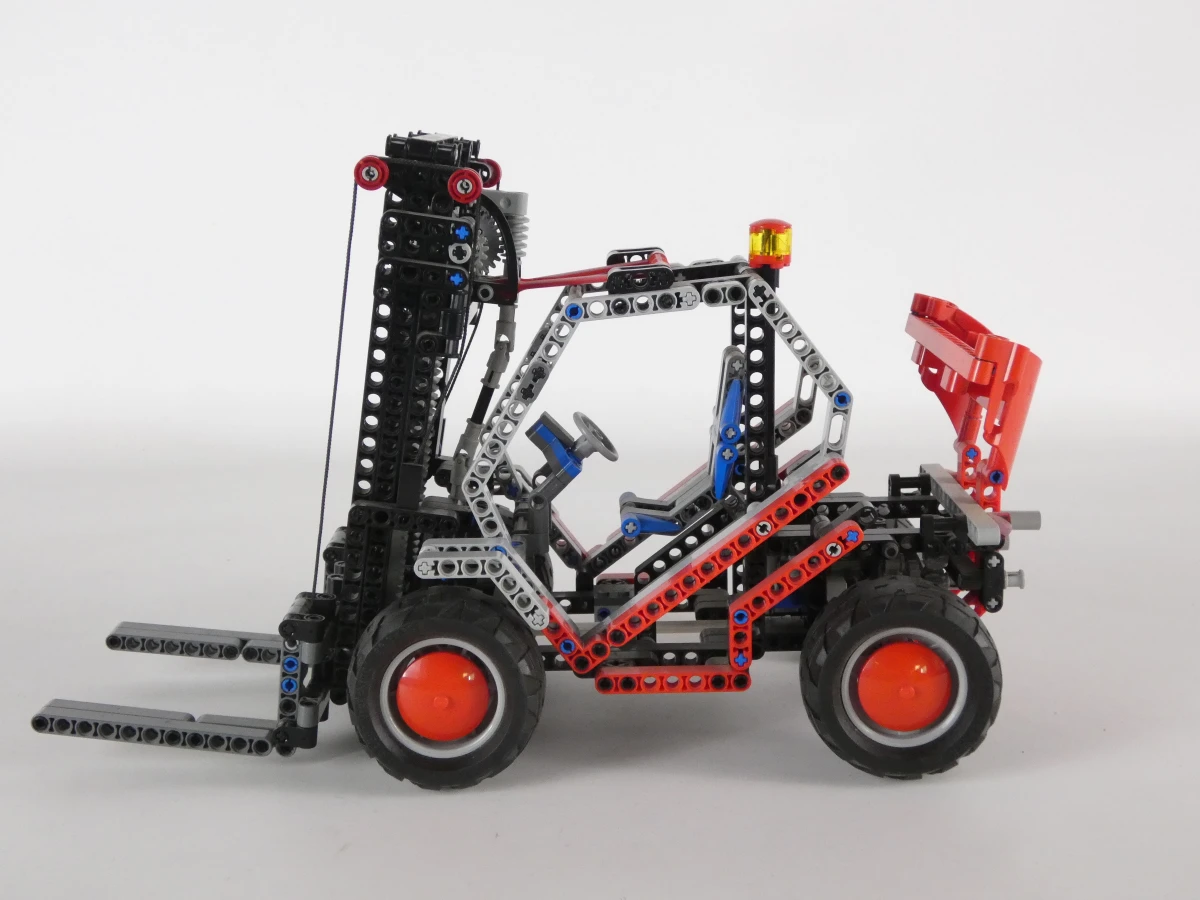 Bouwset LEGO Technic vrachtwagen en heftruck
