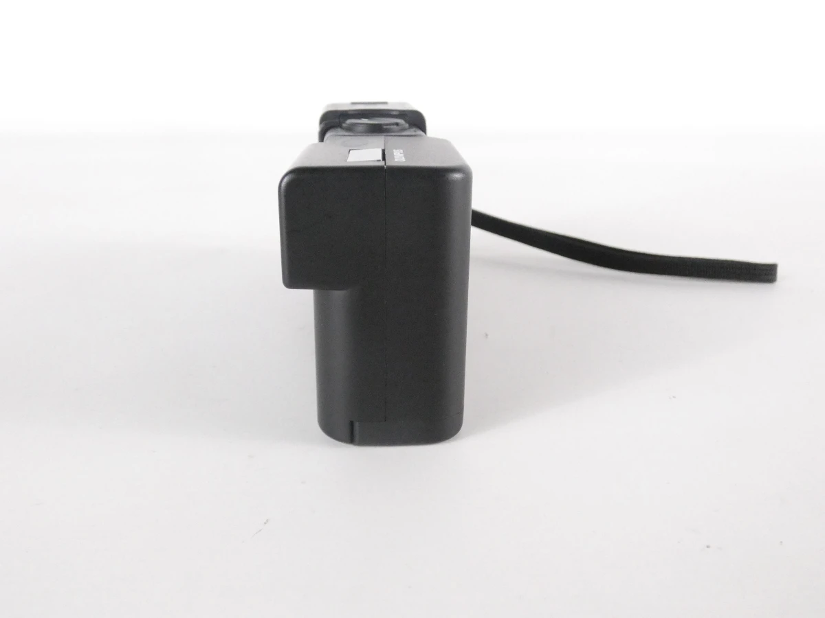 Olympus XA compact camera met flitser en handleiding