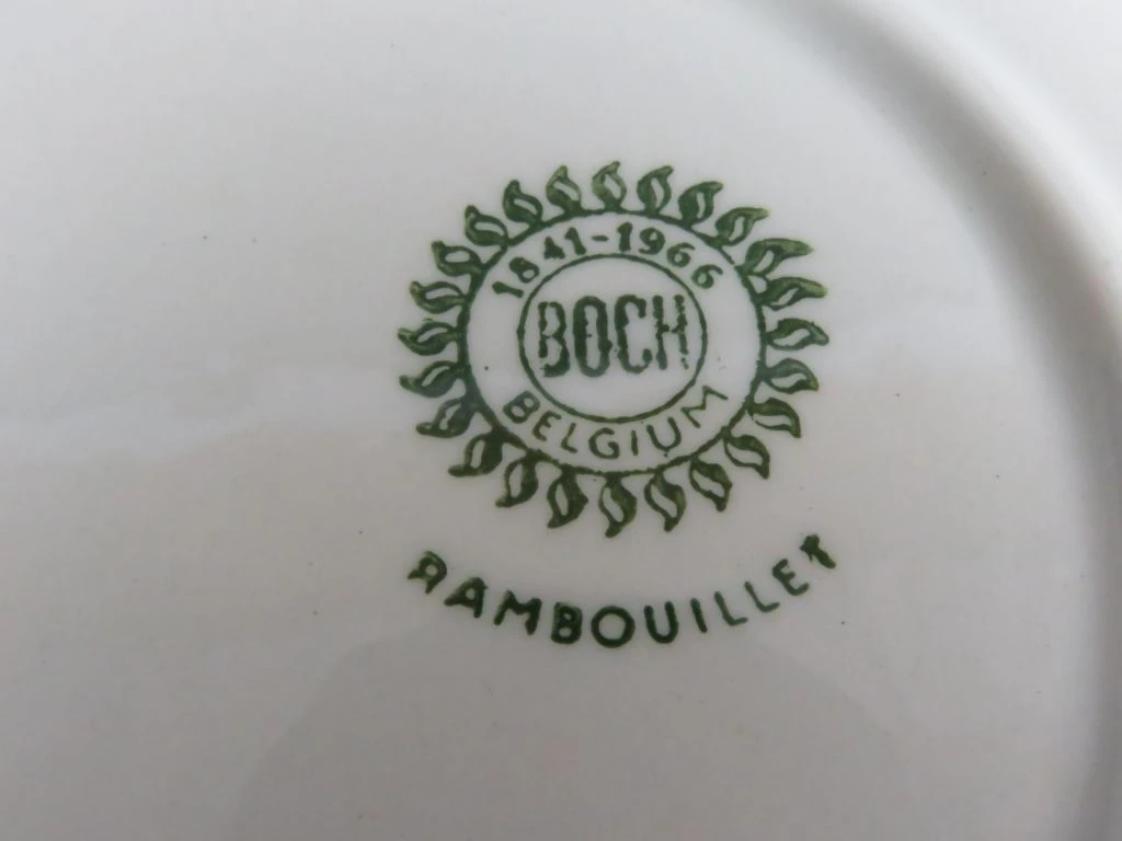 Set van 6 vintage koffiekopjes met schotels en bordjes Rambouillet