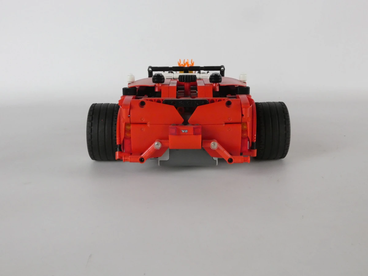 Lego Gedetailleerde rode racewagen met accessoires