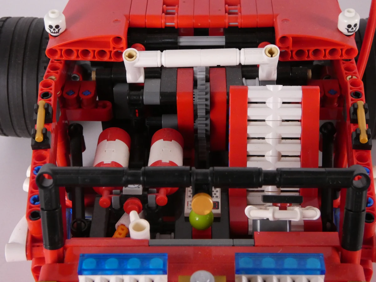 Lego Gedetailleerde rode racewagen met accessoires