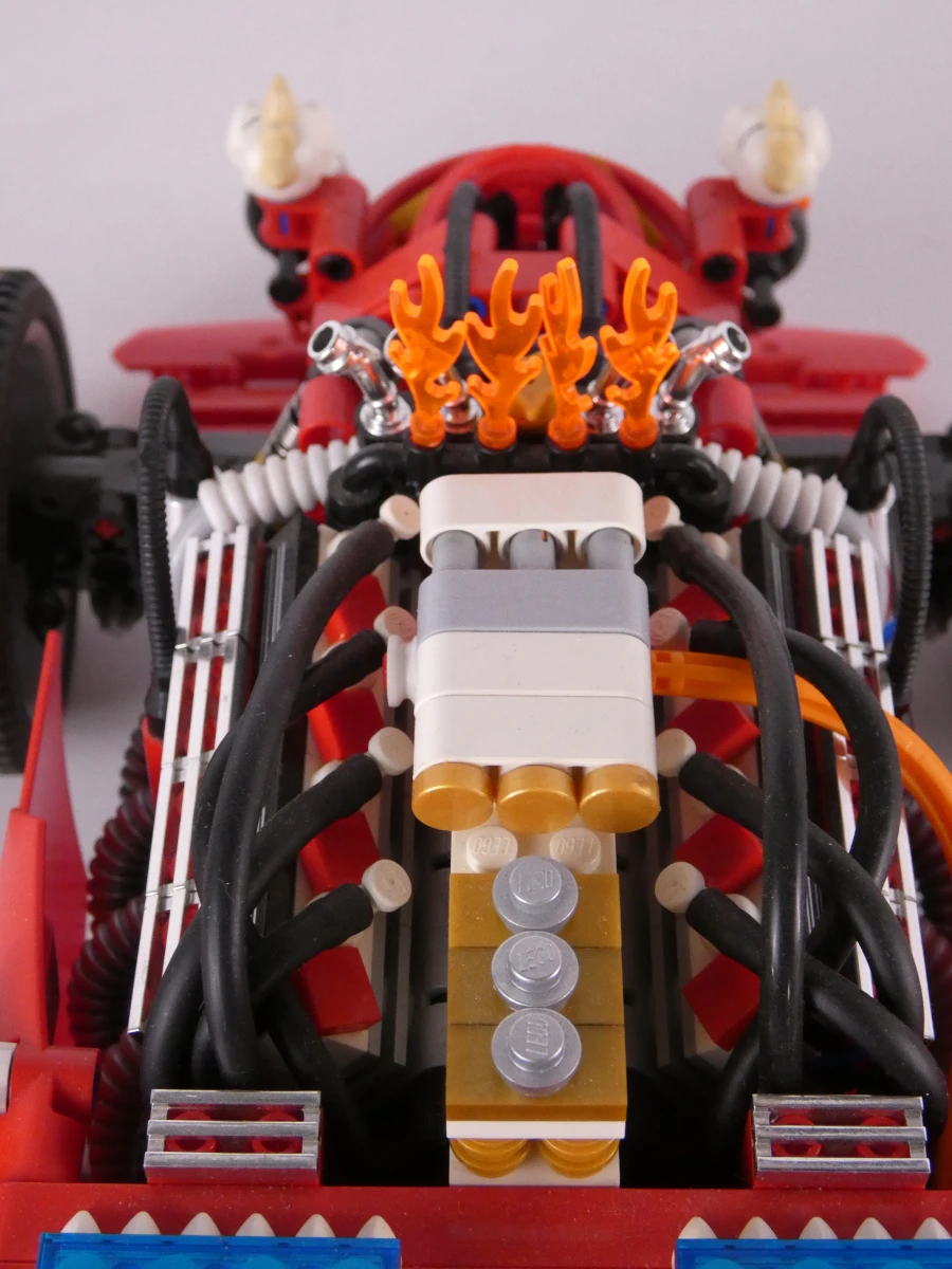 Lego Gedetailleerde rode racewagen met accessoires
