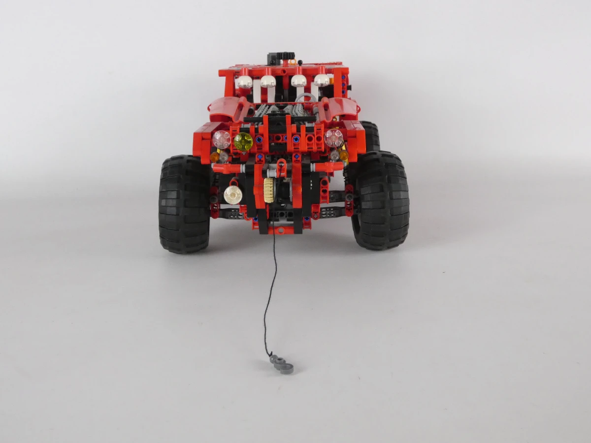 LEGO Technic model Custom Pick-up (42029)
