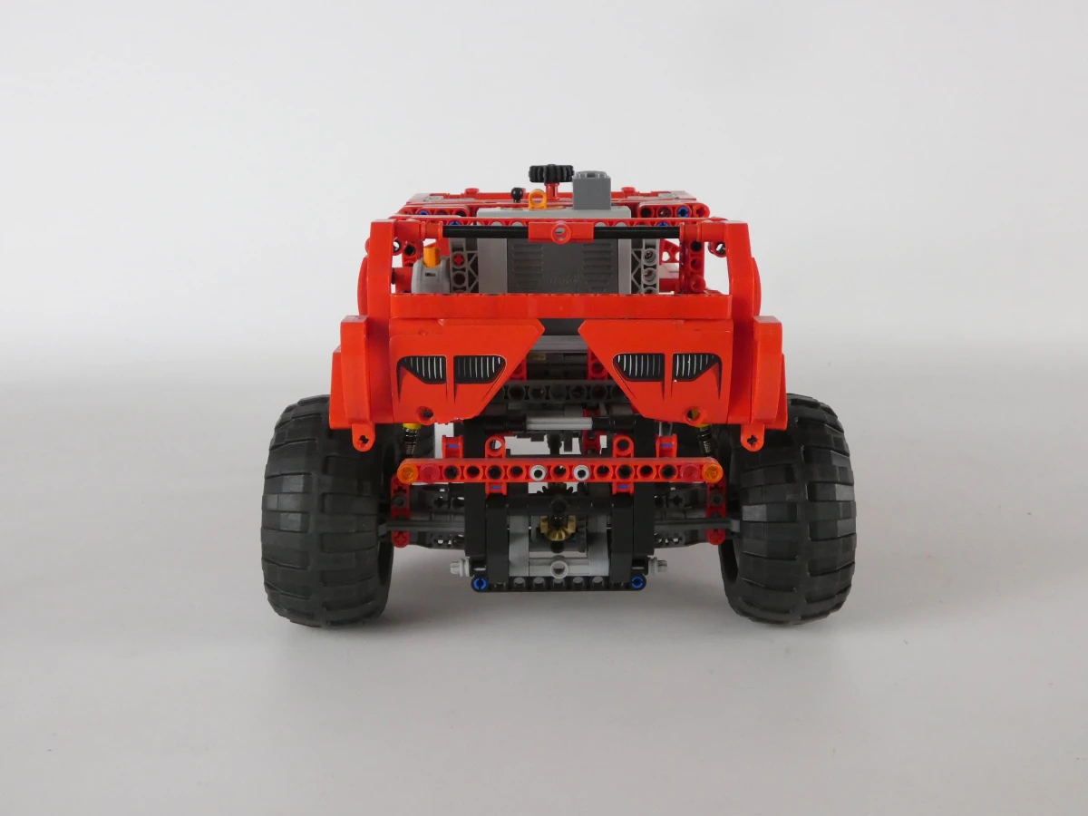 LEGO Technic model Custom Pick-up (42029)