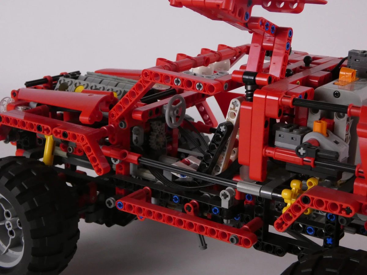 LEGO Technic model Custom Pick-up (42029)