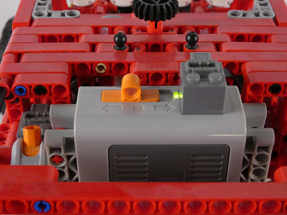 LEGO Technic model Custom Pick-up (42029)