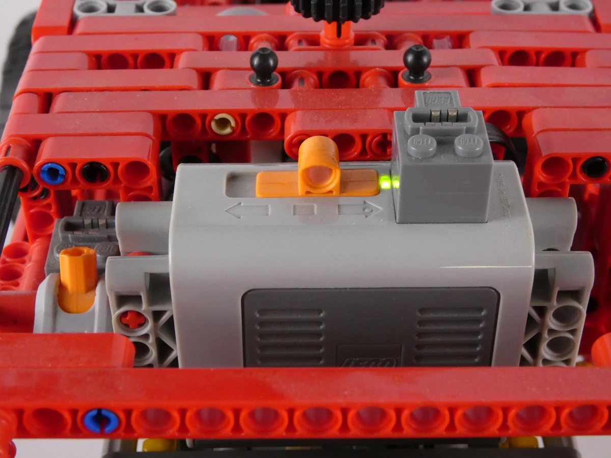 LEGO Technic model Custom Pick-up (42029)