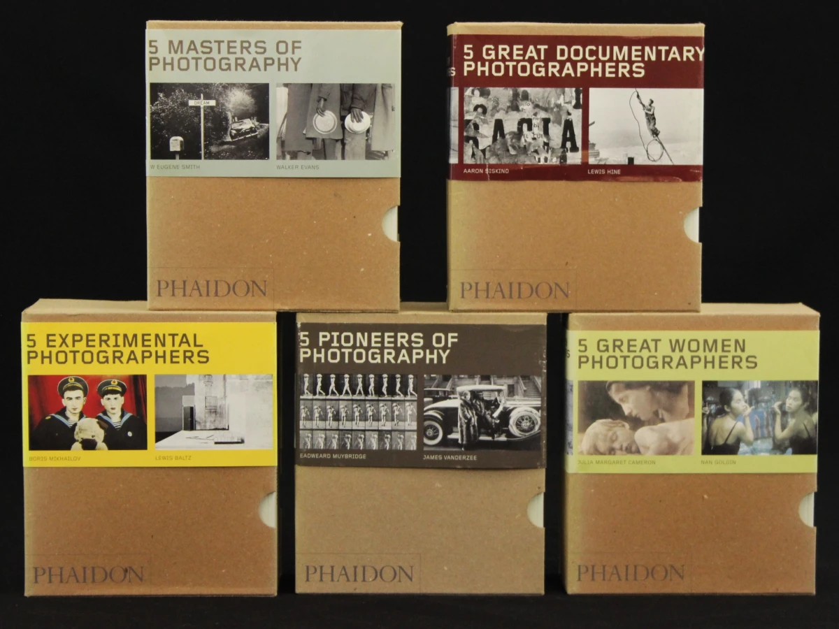 Phaidon 55 – Set van 25 fotografieboeken in 5 verzamelboxen