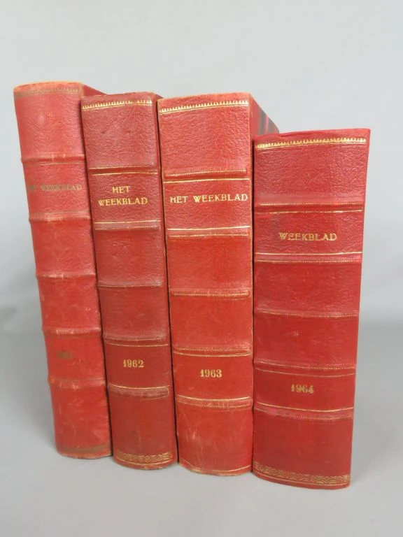 Set van 4 ingebonden jaargangen Het Weekblad jaren 60