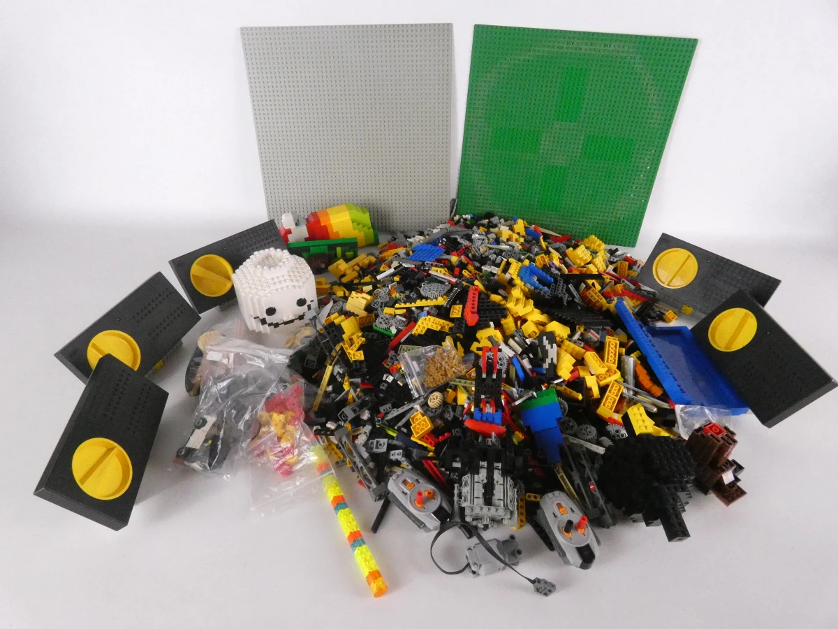 Grote verzameling LEGO bouwstenen en accessoires