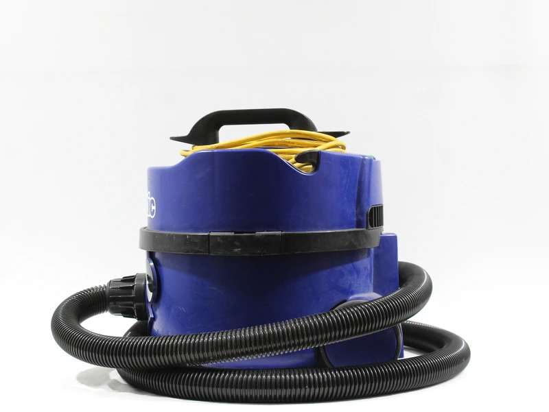 Numatic stofzuiger model NVH180-11 met krachtige motor en accessoires