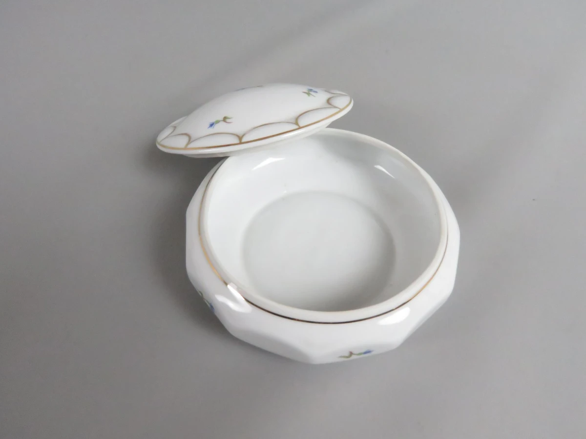 De Badour snuisterij pot