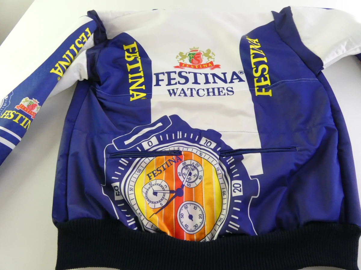 Sportieve jas met Festina Watches en Peugeot opdruk