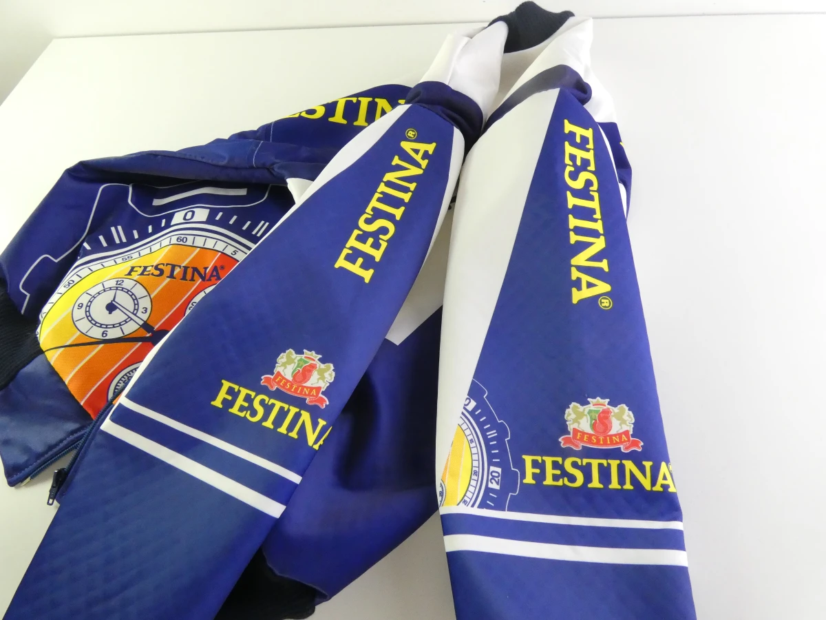 Sportieve jas met Festina Watches en Peugeot opdruk