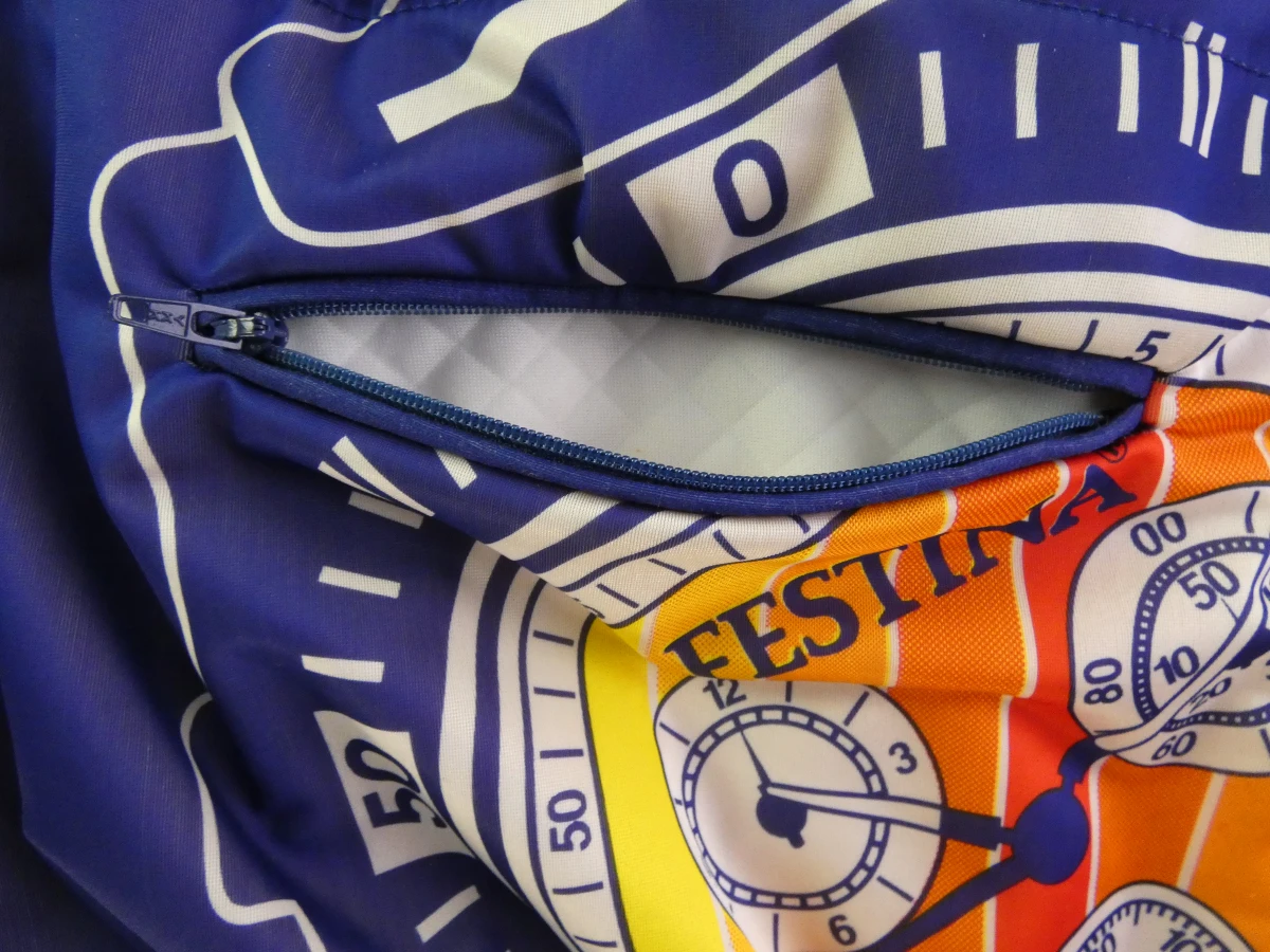 Sportieve jas met Festina Watches en Peugeot opdruk
