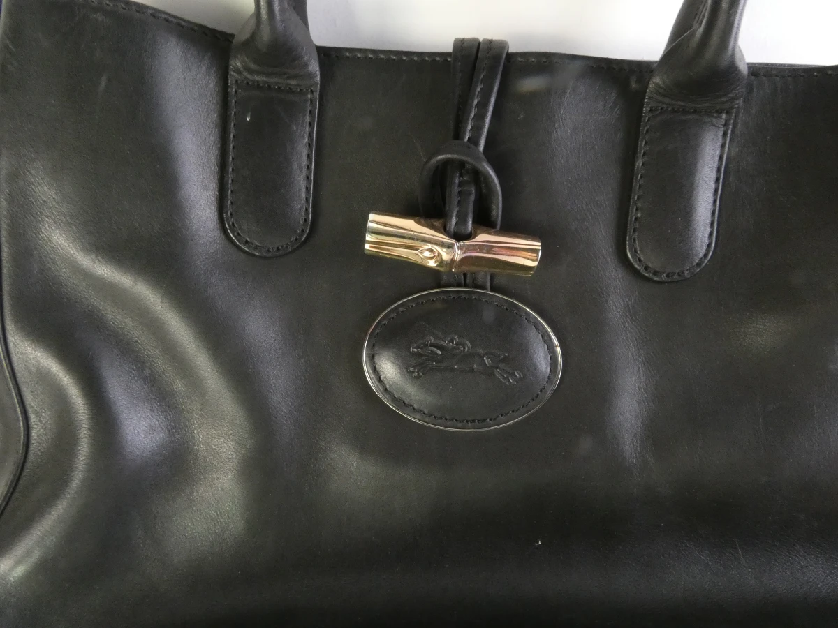 Zwarte leren handtas Longchamp Roseau made in Marokko