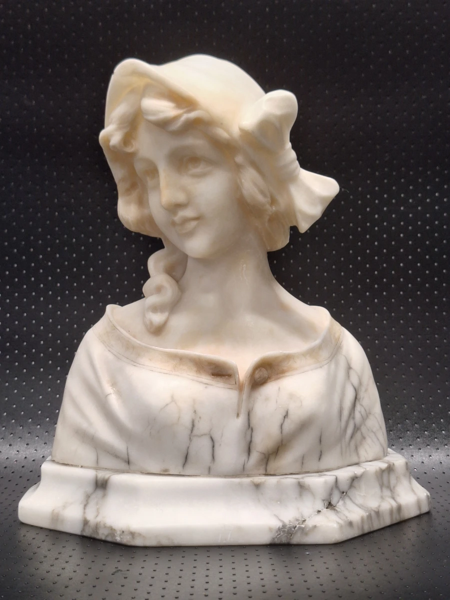 Antieke Art Nouveau albasten buste van jong meisje - Giuseppe Bessi (1857–1922)