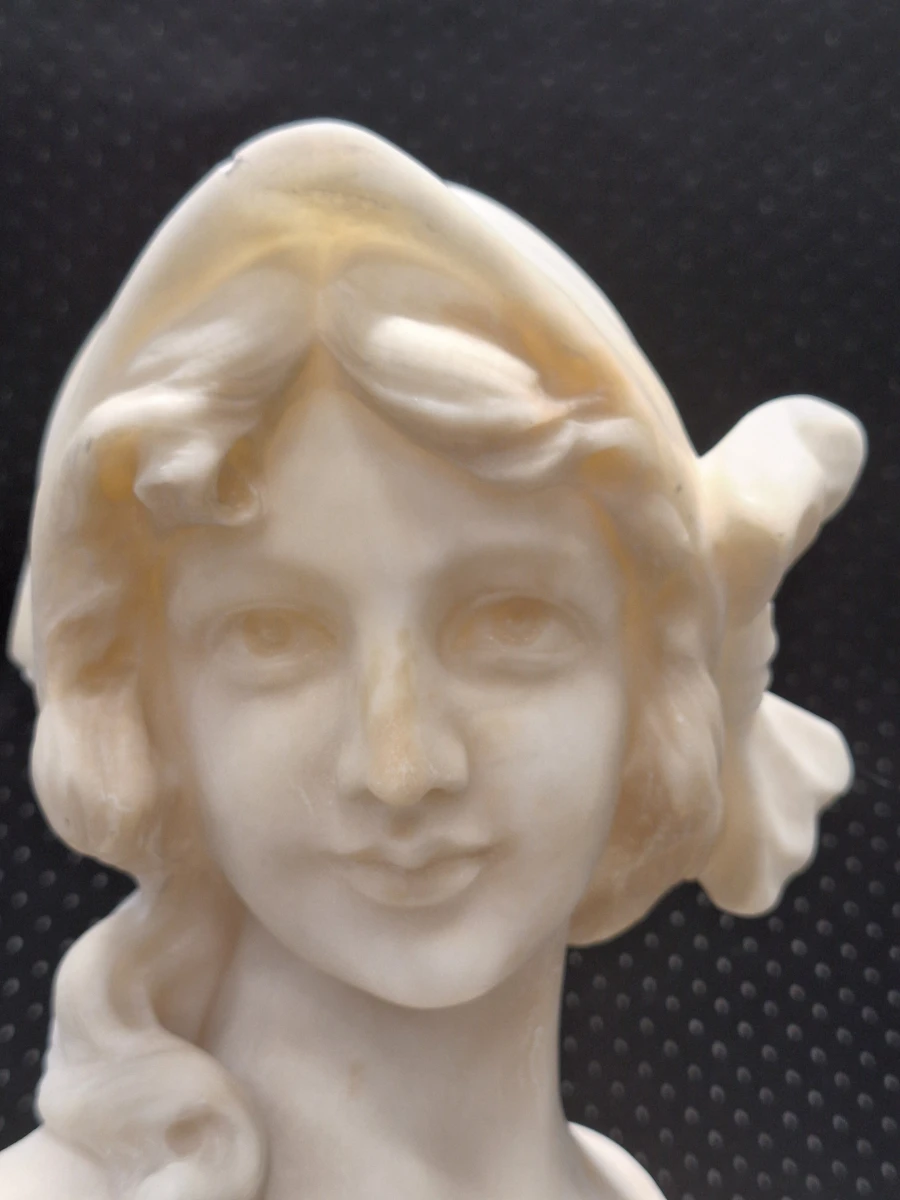 Antieke Art Nouveau albasten buste van jong meisje - Giuseppe Bessi (1857–1922)
