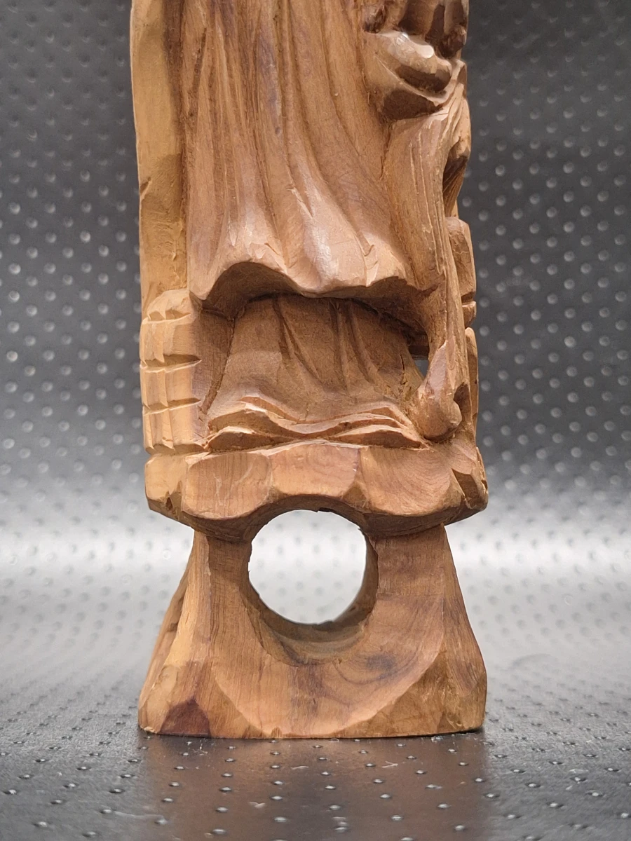 Handgesneden Chinees houten beeld van Longnü met draak - vintage boeddhistische houtsnijwerk
