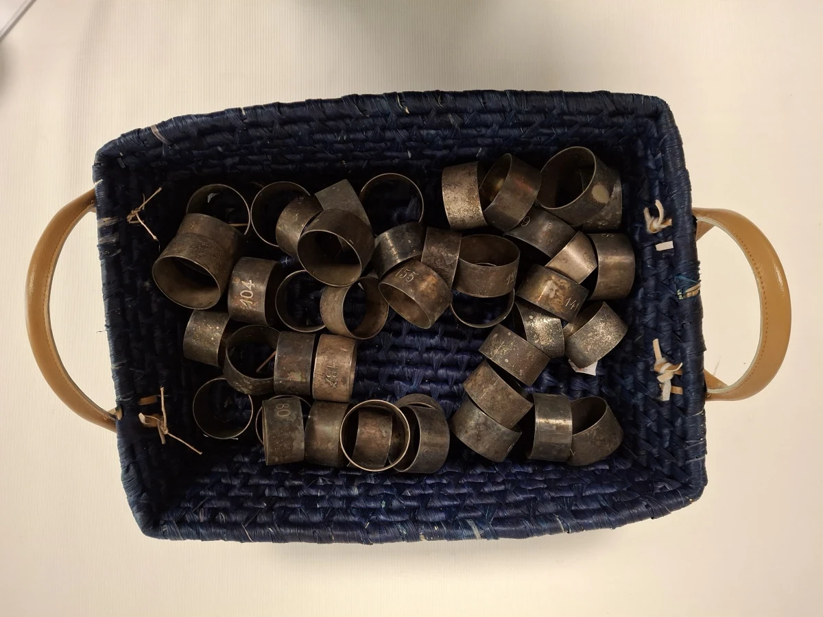 Set metalen ringen met nummers