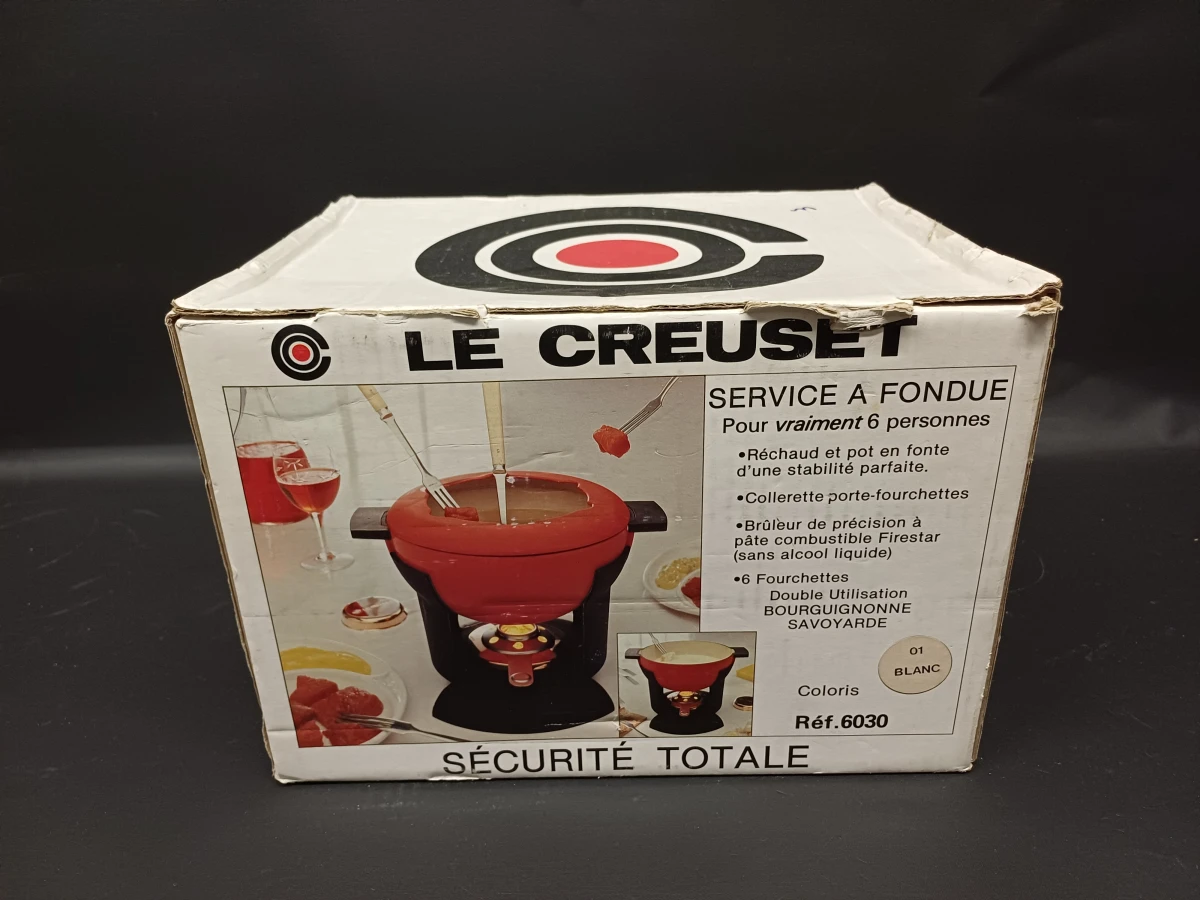 Le Creuset fondue set