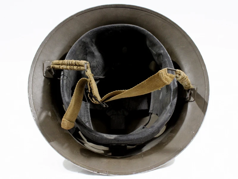 Originele Brodie Mark II legerhelm 1939-1945