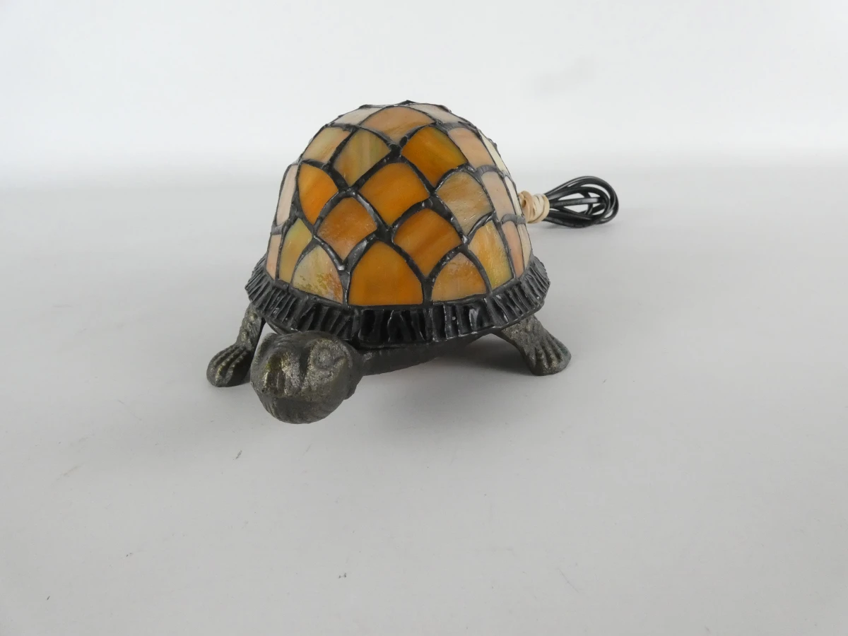 Dehoka Tiffany-stijl tafellamp – schildpad van gekleurd glas