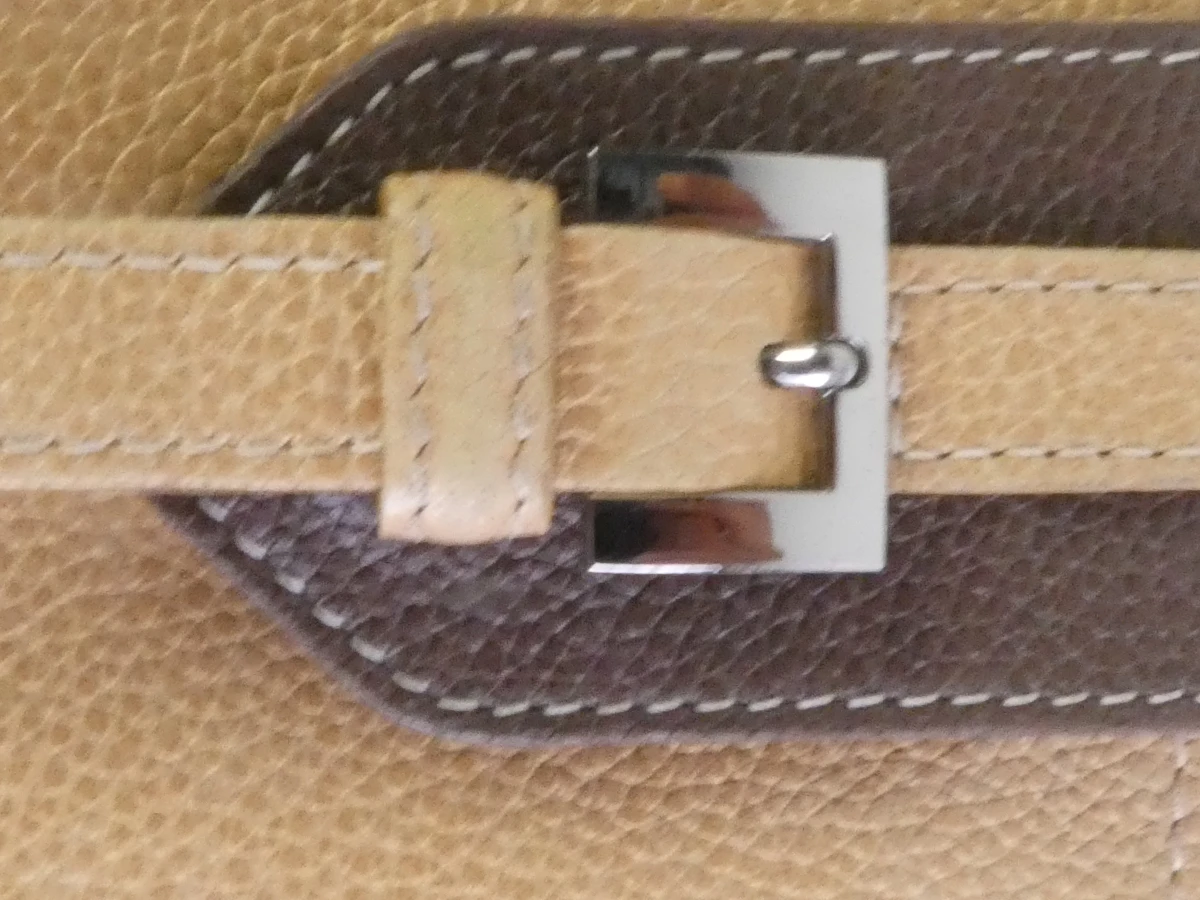Longchamp schoudertas in beige leder