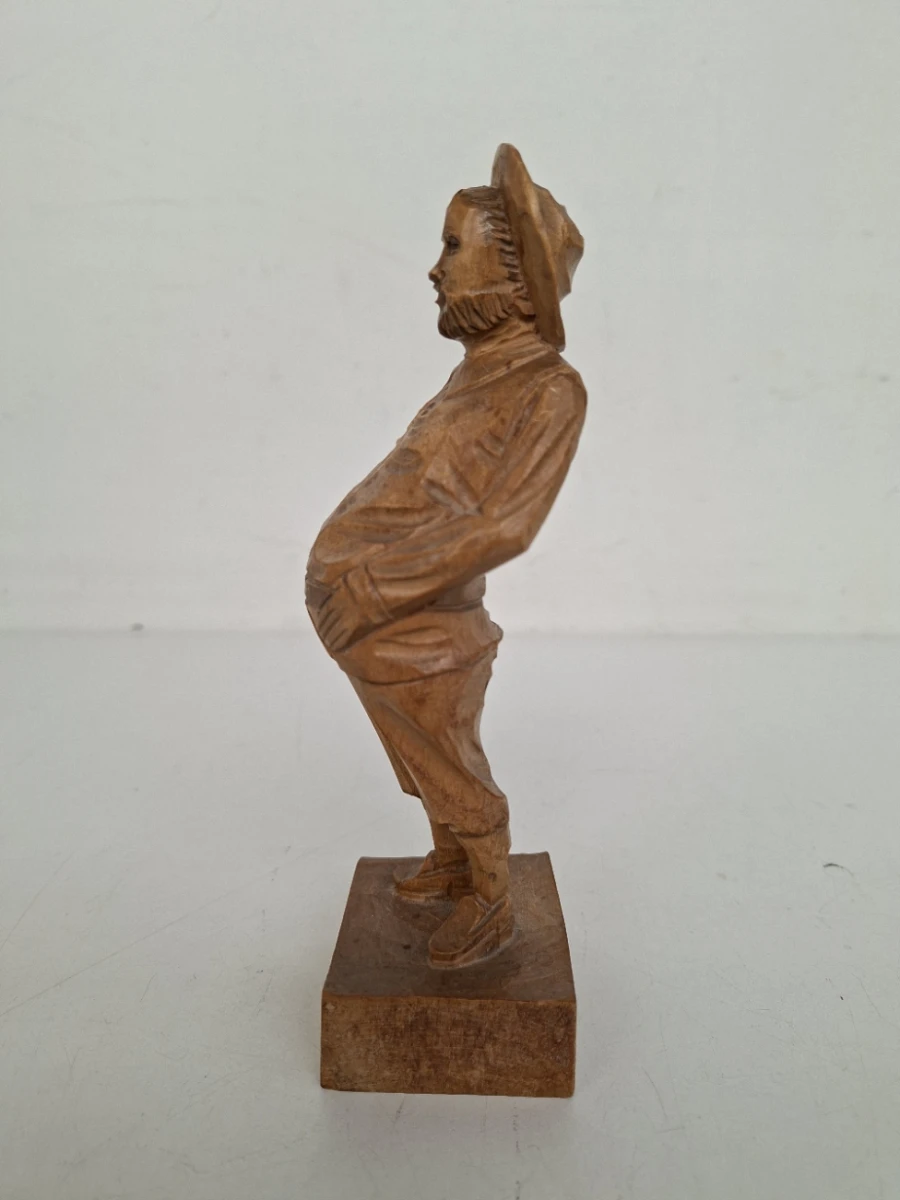 🍻 Vintage Handgesneden Houten Beeldje – Ouro Artesania Spanje  🍺